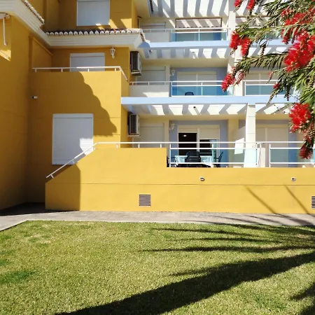 Charming In With Shared Pool Апартаменты Дения