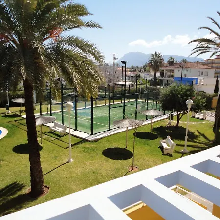 Charming In With Shared Pool Apartment *