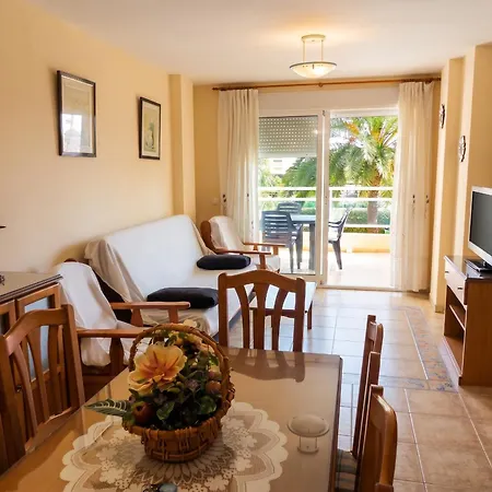 Apartamento Charming In With Shared Pool