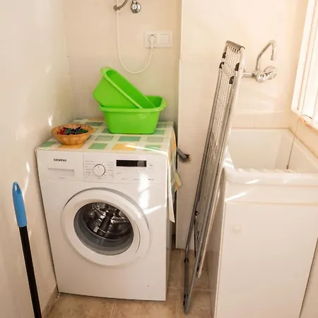 Apartamento Charming In With Shared Pool