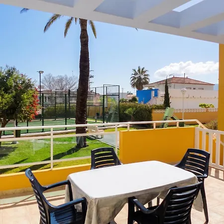 Apartment Charming In With Shared Pool