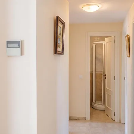 Charming In With Shared Pool Dénia