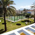 Charming In With Shared Pool 아파트 *