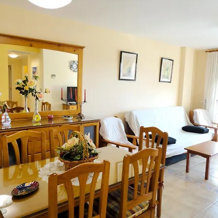 Daire Charming In With Shared Pool